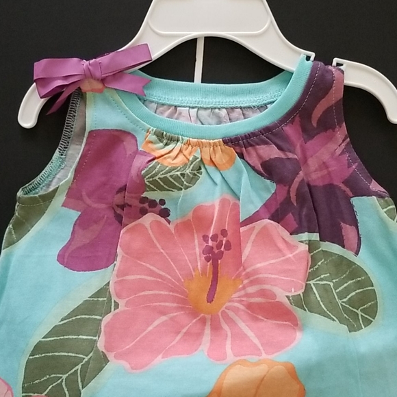 NEW!!! Super Cute Girls 2 Piece Set!!! - Picture 2 of 5